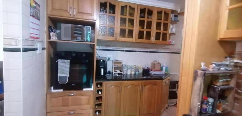 5 Bedroom Property for Sale in Rocklands Western Cape